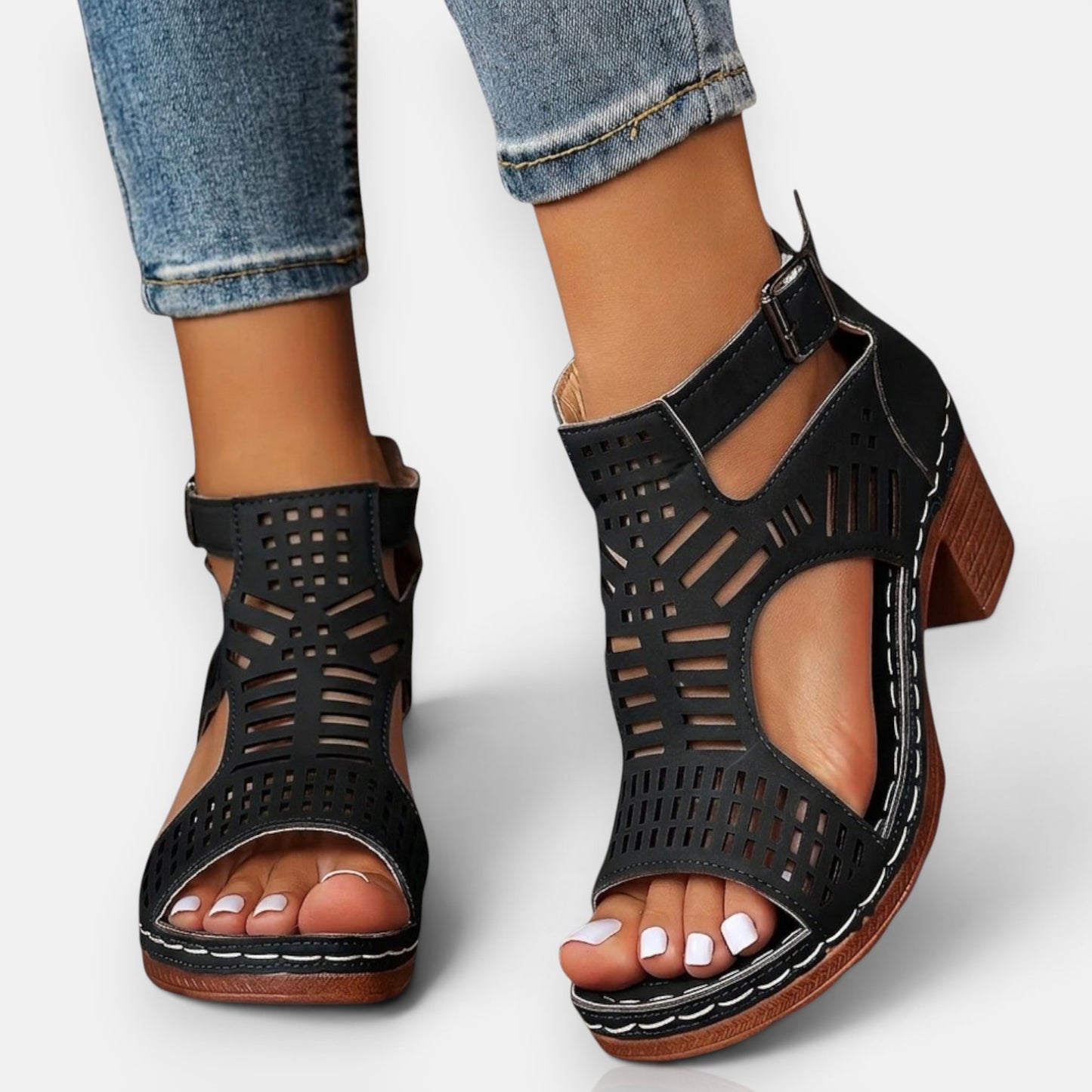 Sandales Femme à Talon Épais Ajourées – Bout Ouvert